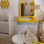 Casa Con Giardino - Minimo 3 Notti