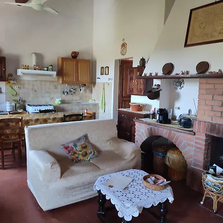 Сasa de vacaciones Casa Indipendente Con Giardino-min 3 Notti Castiglione del Lago