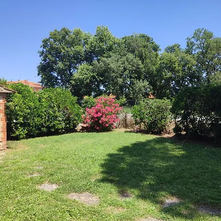 Casa Con Ampio Giardino - Minimo 3 Notti *