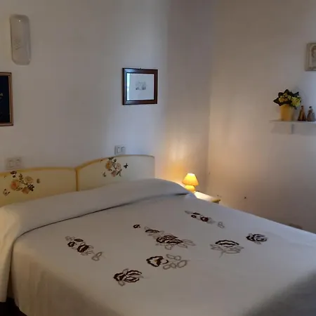 Casa Indipendente Con Giardino-min 3 Notti Сasa de vacaciones *